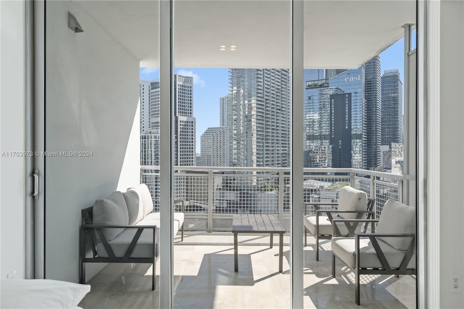 350 S Miami Ave Unit: 2304
