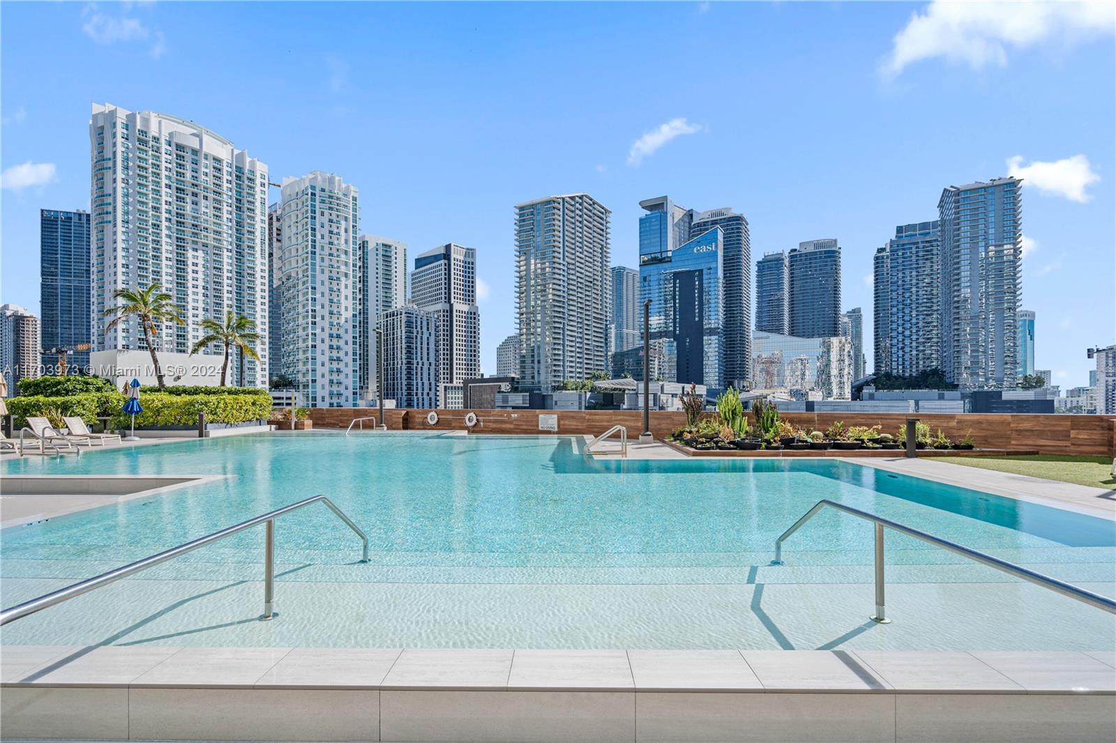 350 S Miami Ave Unit: 2304