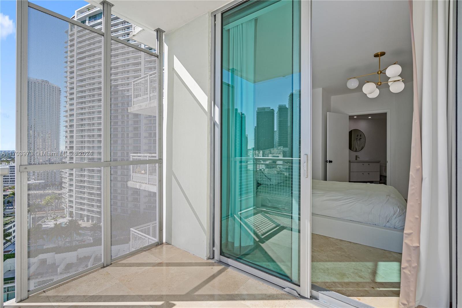 350 S Miami Ave Unit: 2304