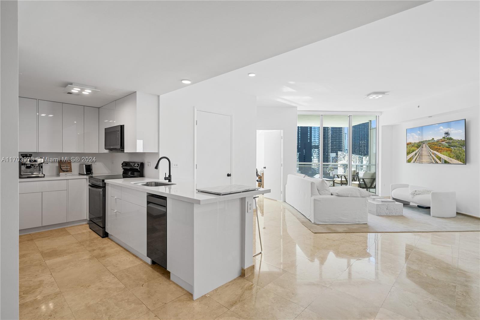 350 S Miami Ave Unit: 2304
