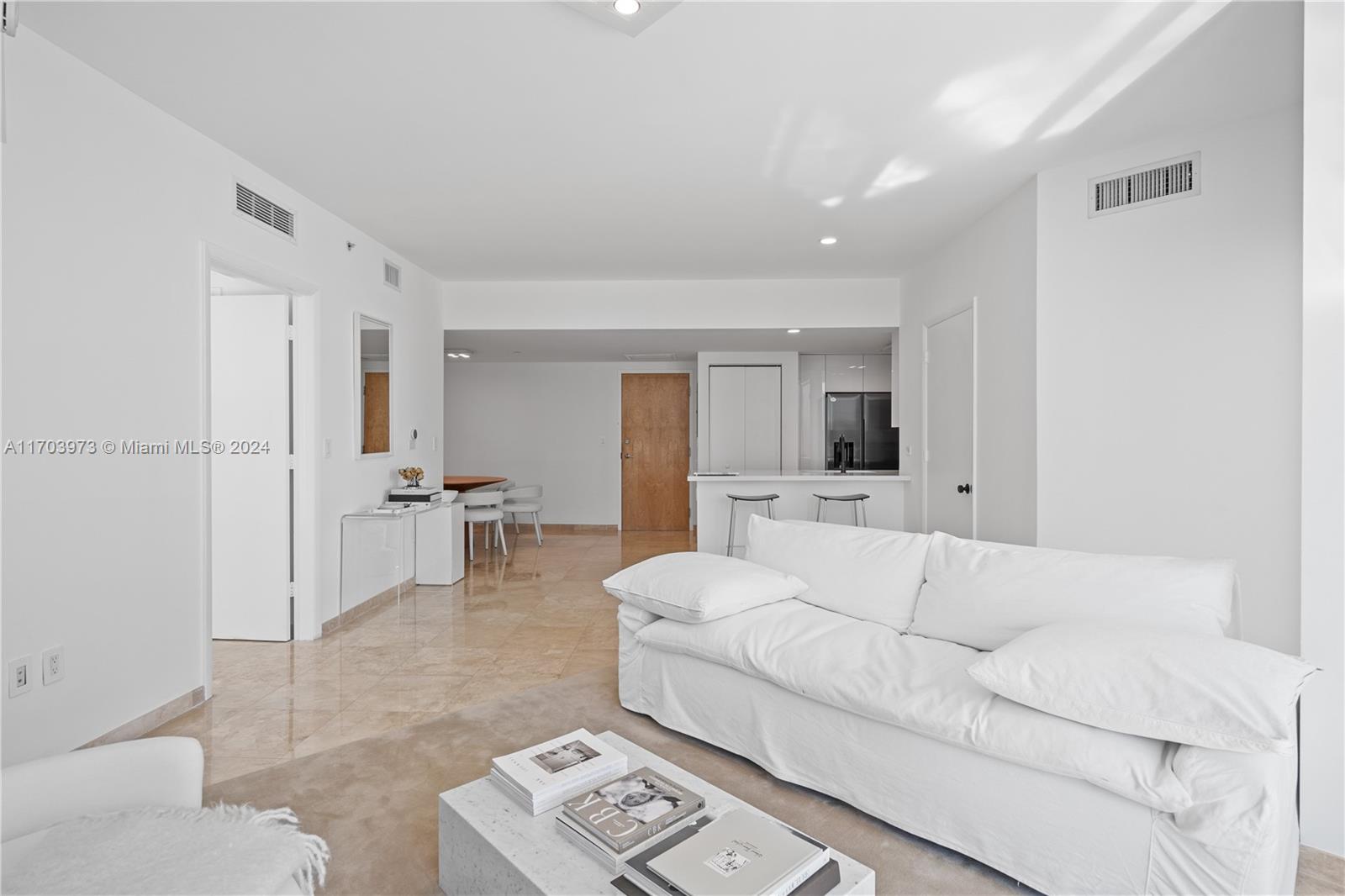 350 S Miami Ave Unit: 2304