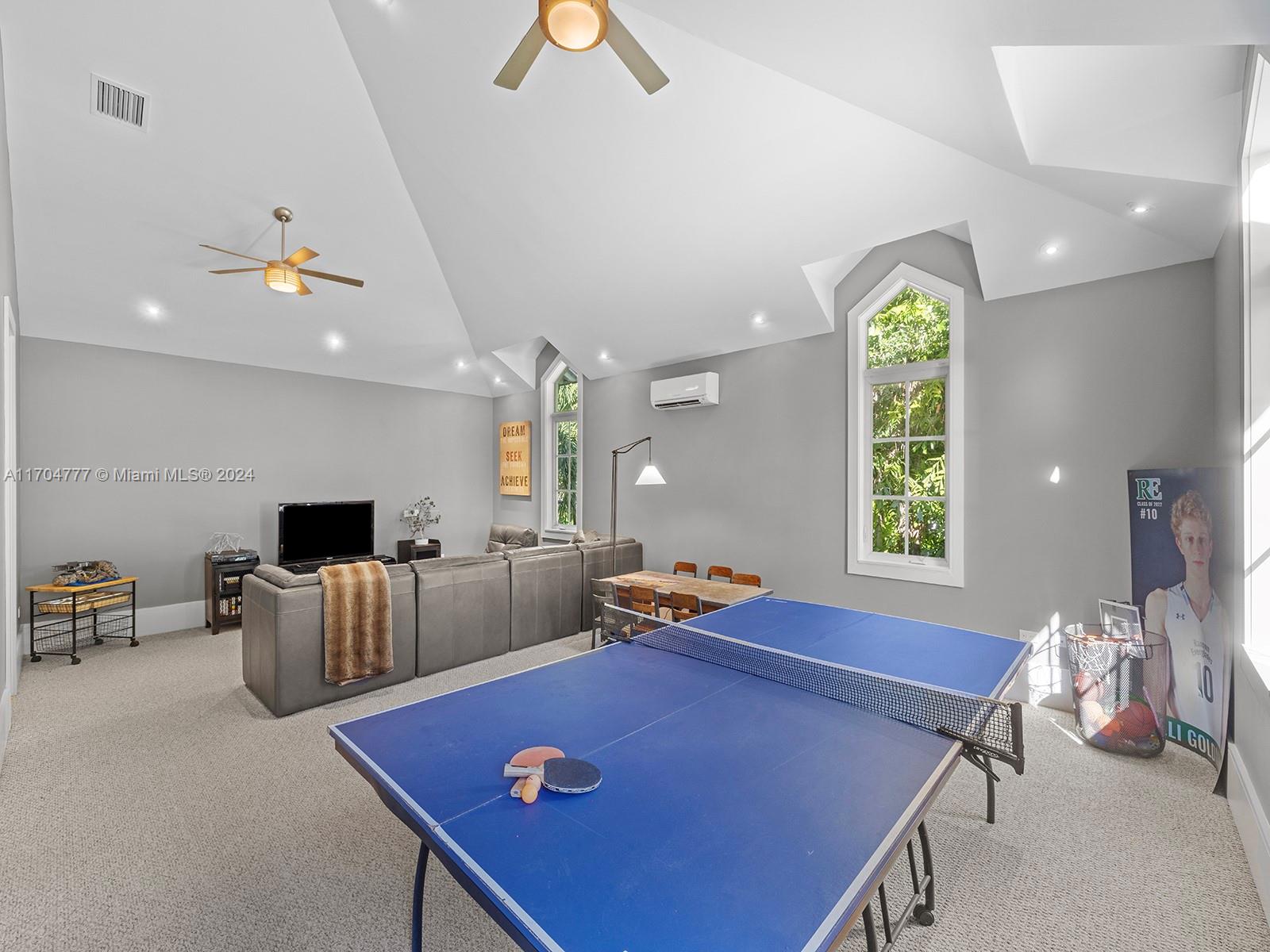11740 SW 70th Ave