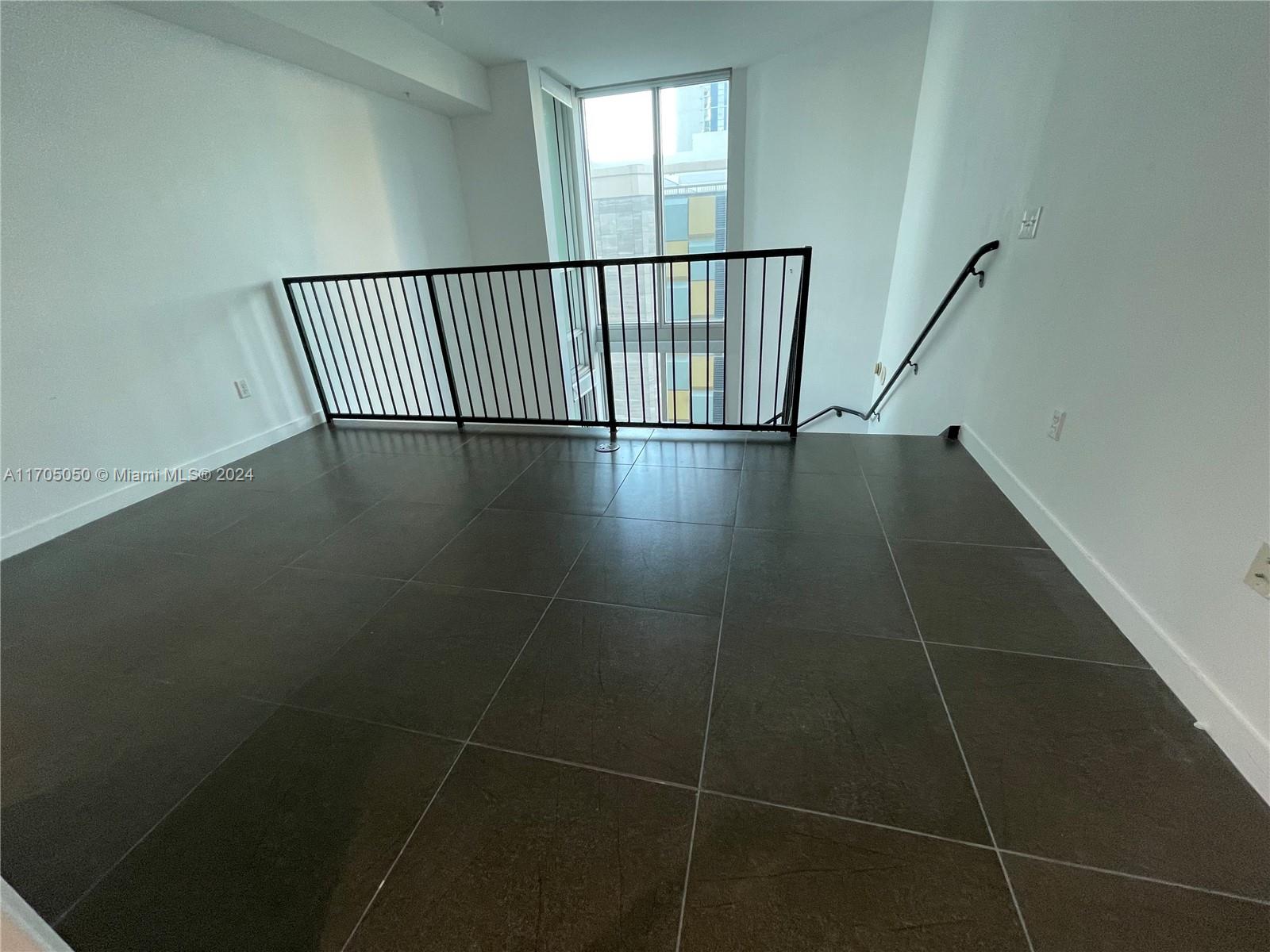 300 S Biscayne Blvd # 630 Unit: L-630