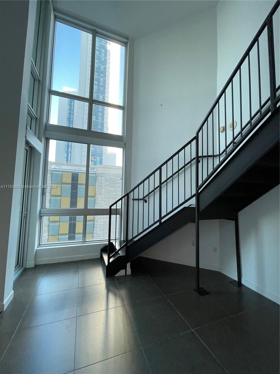 300 S Biscayne Blvd # 630 Unit: L-630