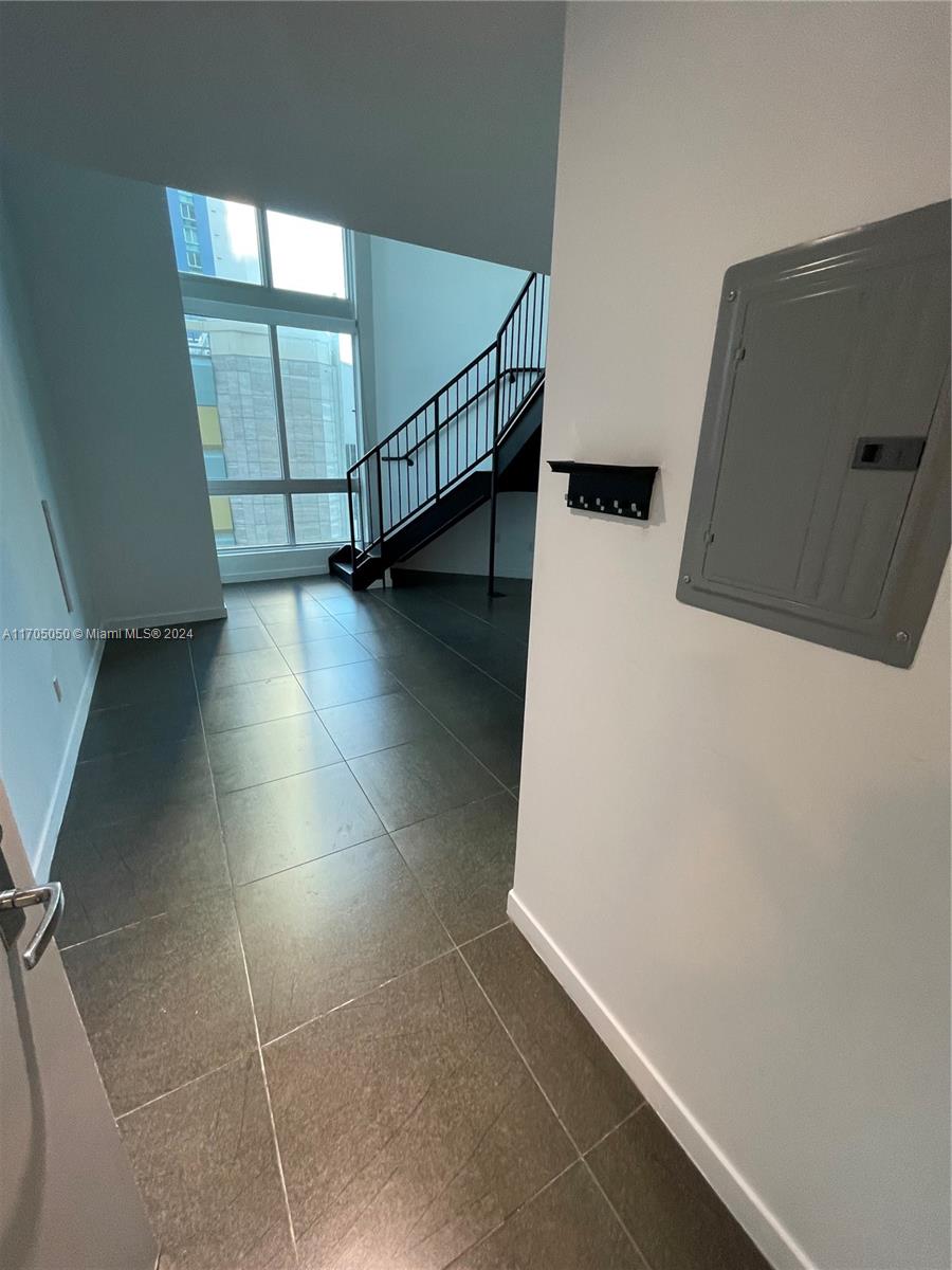 300 S Biscayne Blvd # 630 Unit: L-630