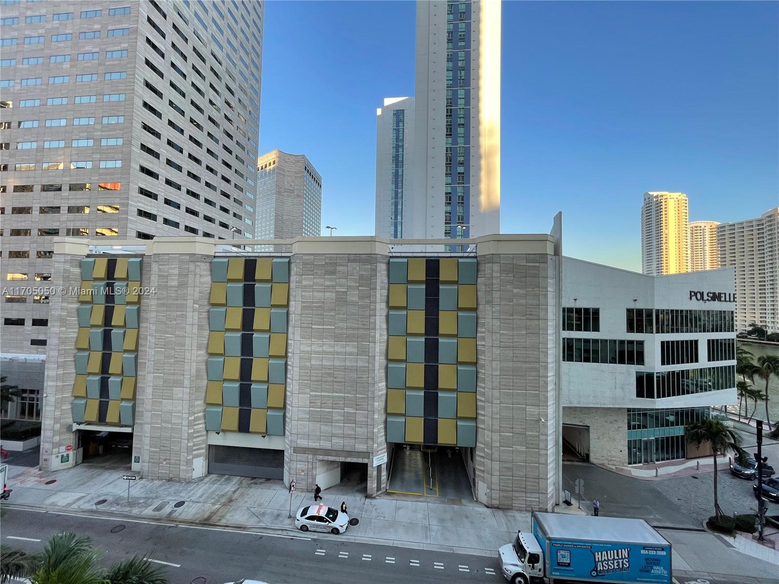 300 S Biscayne Blvd # 630 Unit: L-630