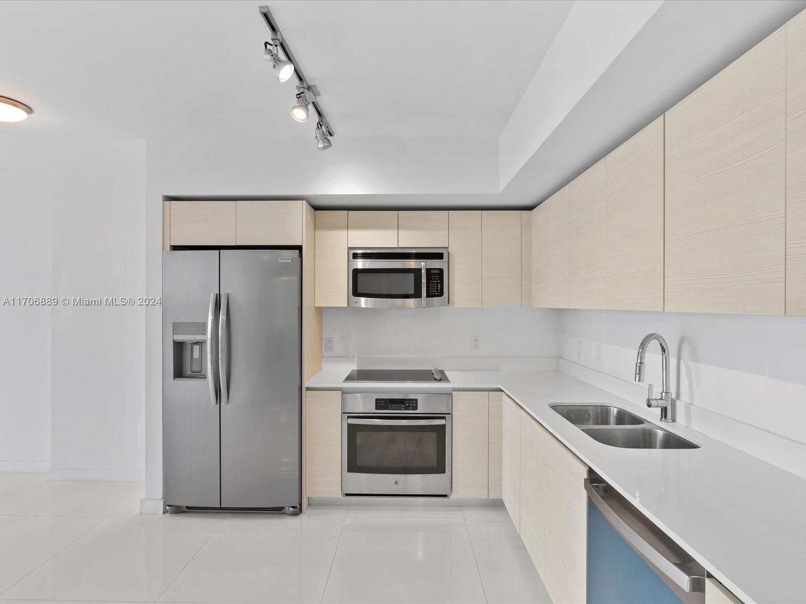 4250 Biscayne Blvd # 1515
