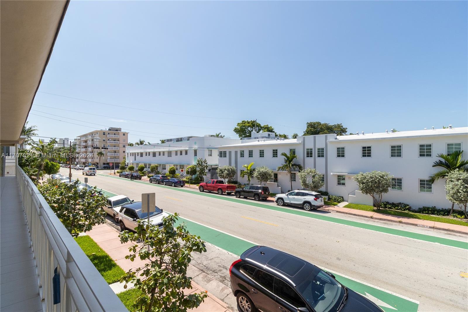 1601 Meridian Ave # 207