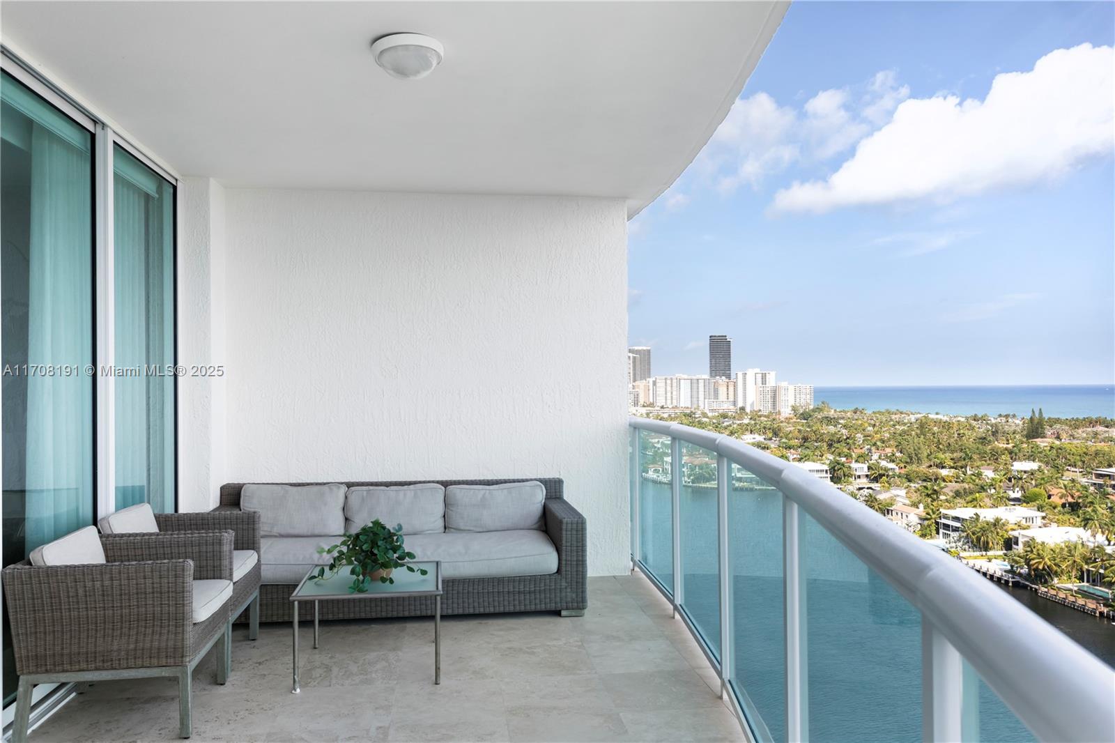 20201 E Country Club Dr # 1902
