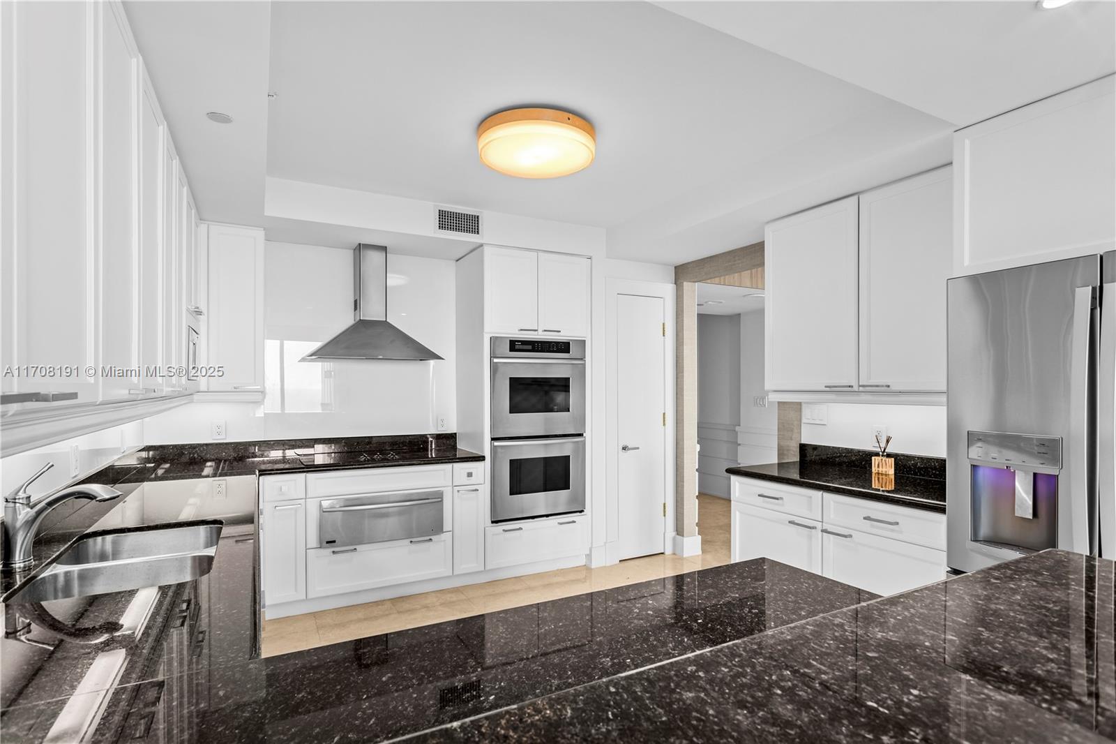 20201 E Country Club Dr # 1902