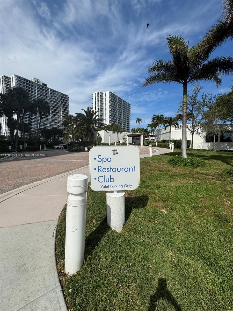 20201 E Country Club Dr # 1902