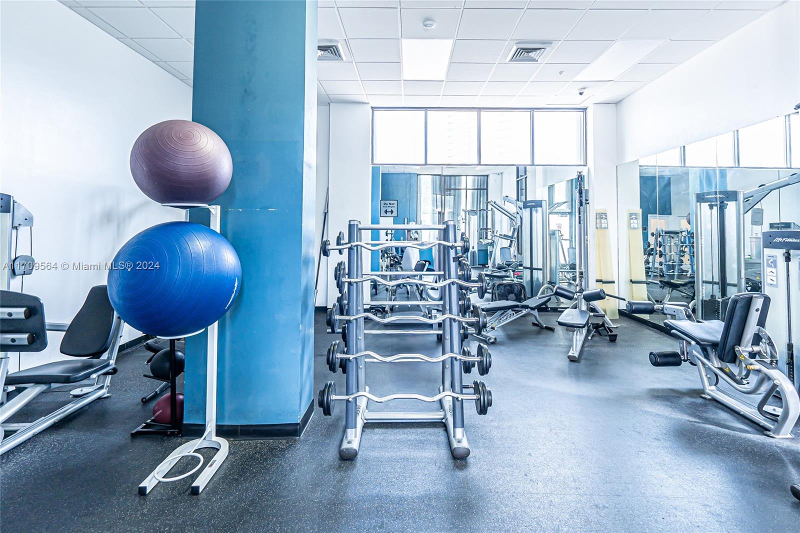 100 Bayview Dr # 1615