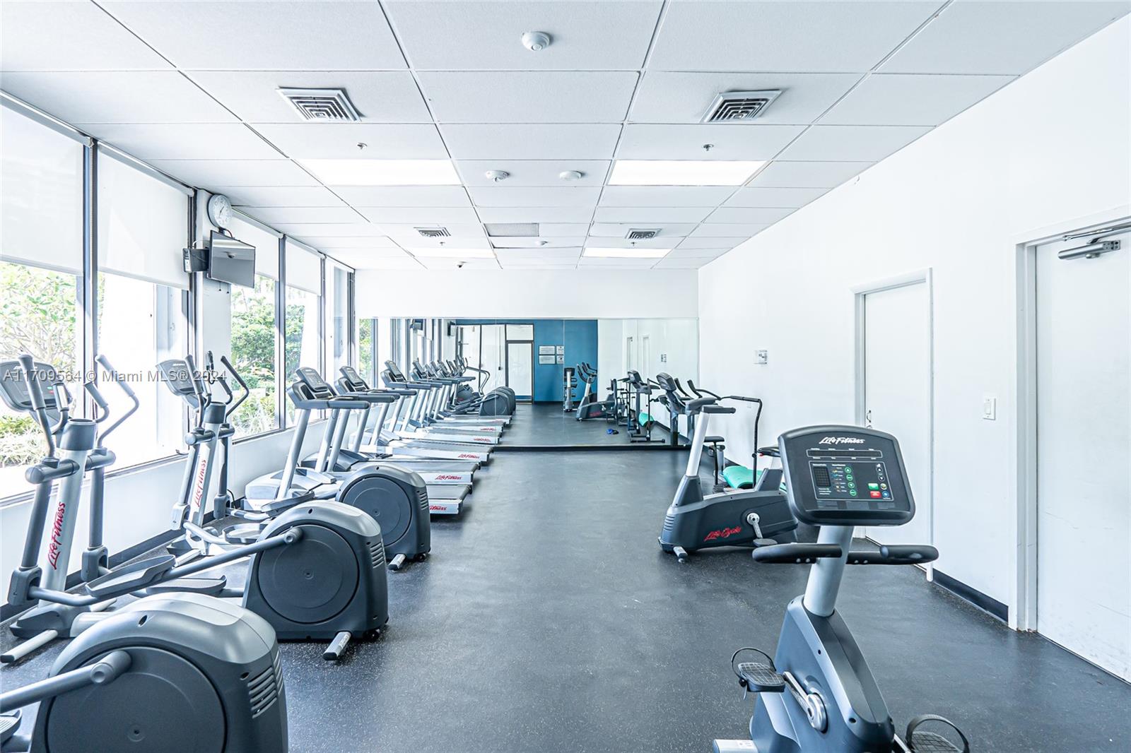 100 Bayview Dr # 1615