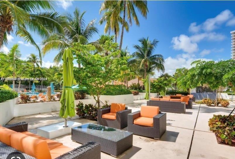 100 Bayview Dr # 1615