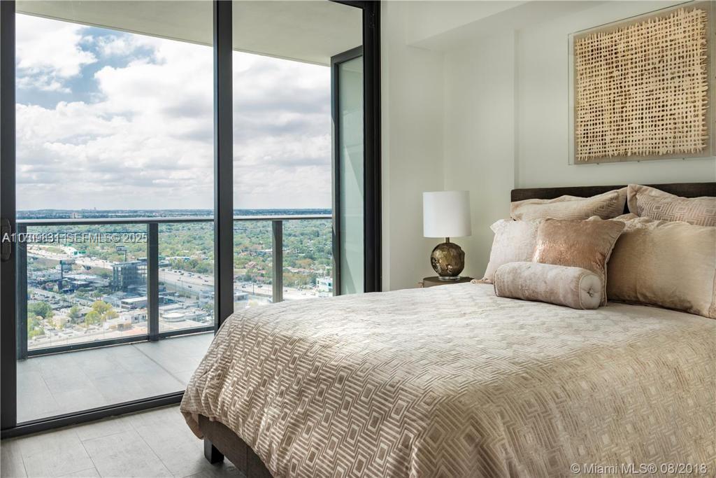 121 NE 34th St # 1214 | Hyde Midtown