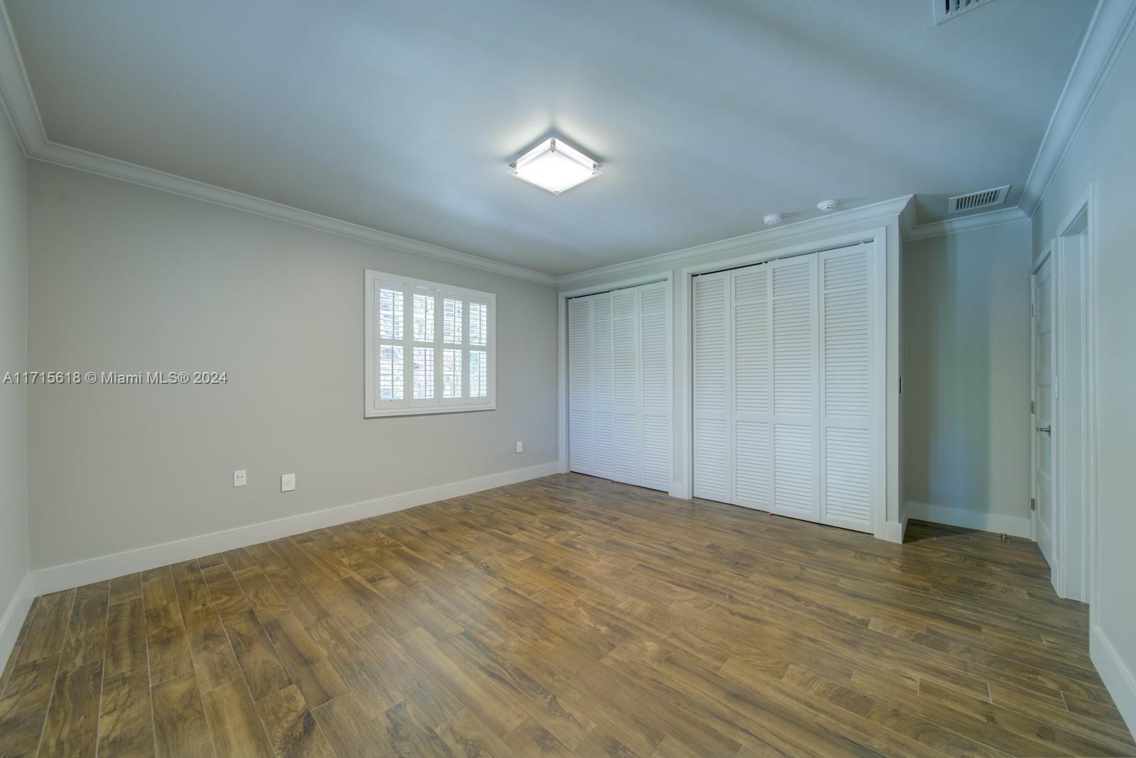800 Valencia Ave