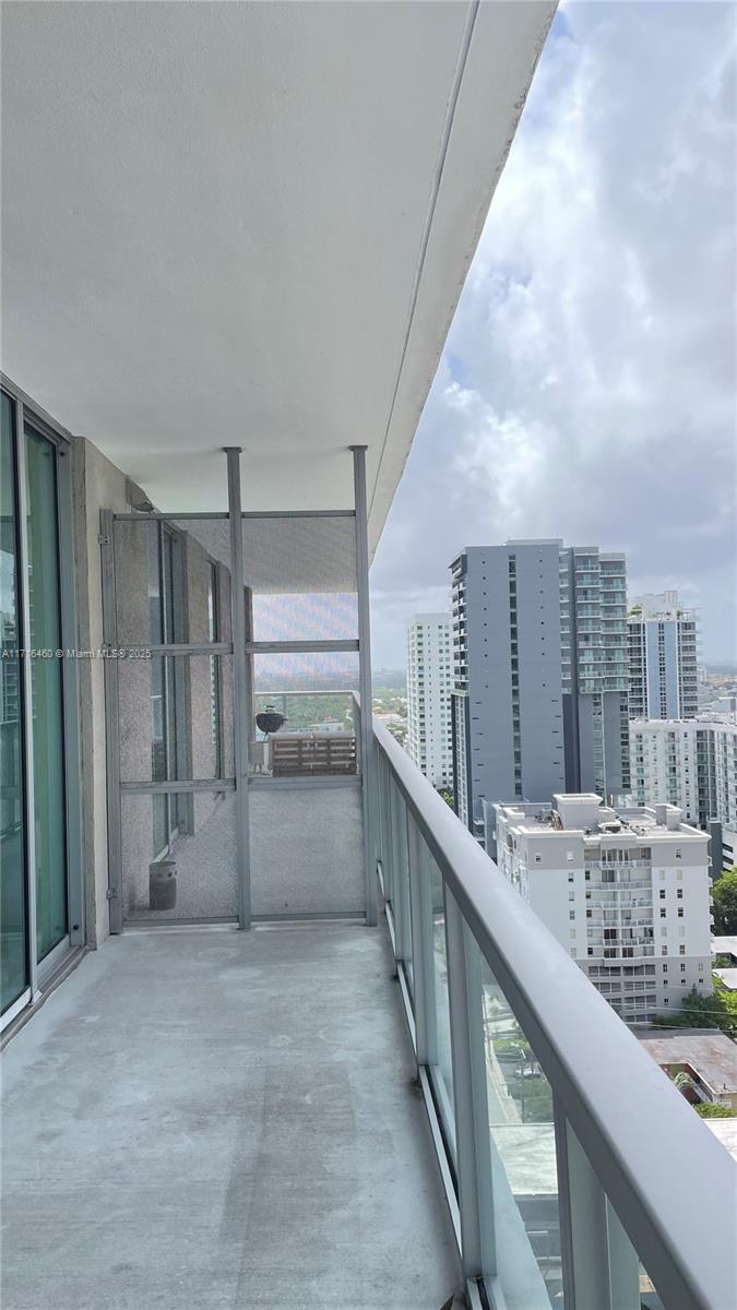 1111 SW 1st Ave Unit: 2224-N