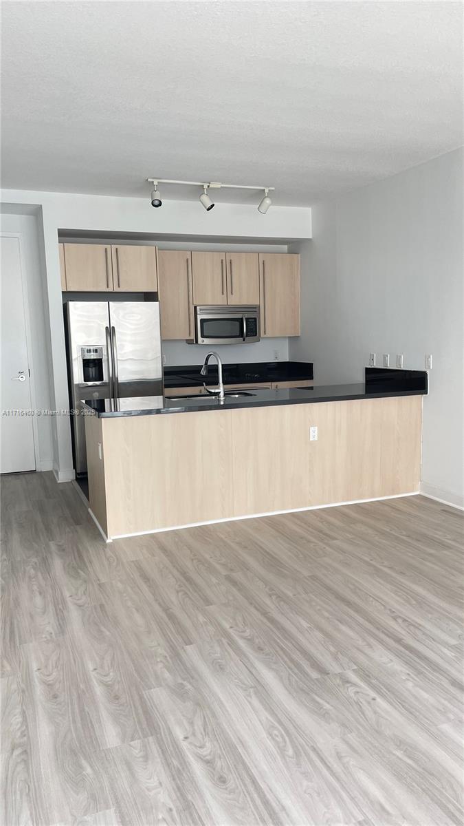 1111 SW 1st Ave Unit: 2224-N