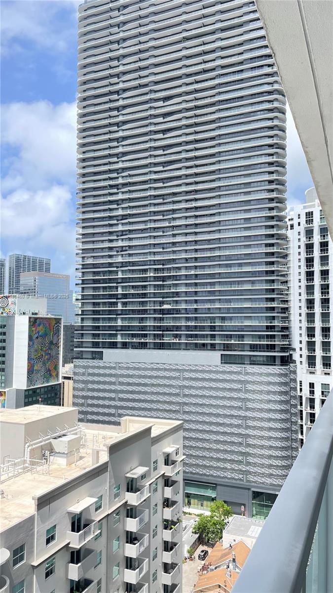 1111 SW 1st Ave Unit: 2224-N