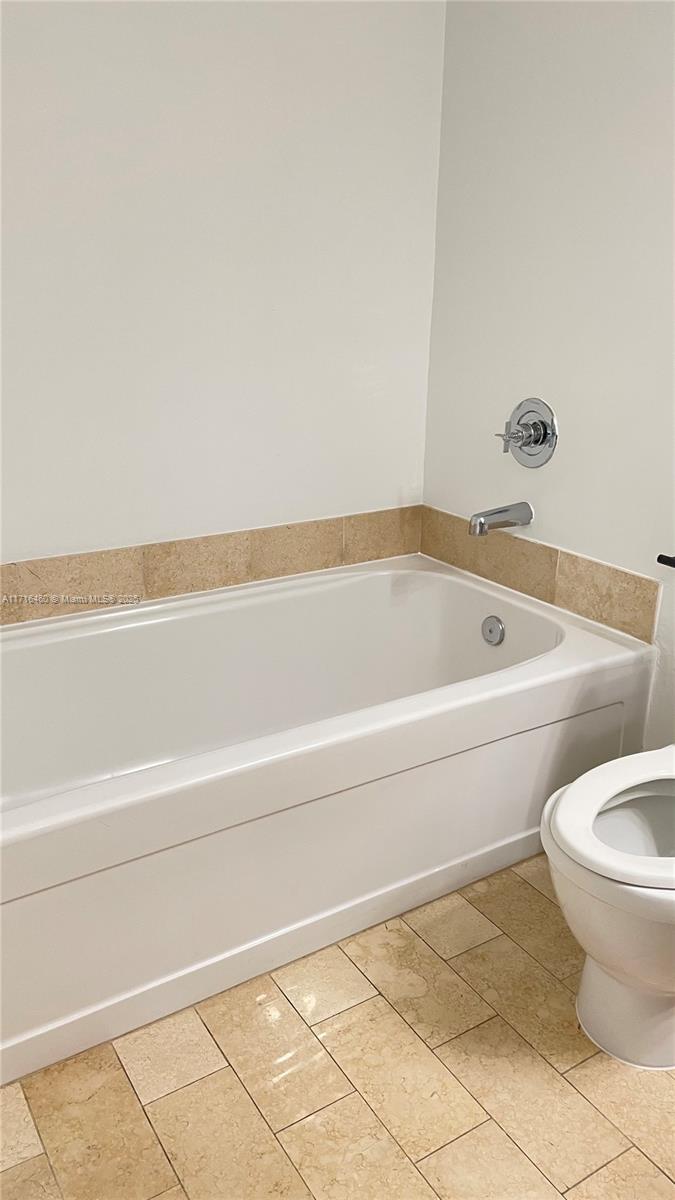 1111 SW 1st Ave Unit: 2224-N