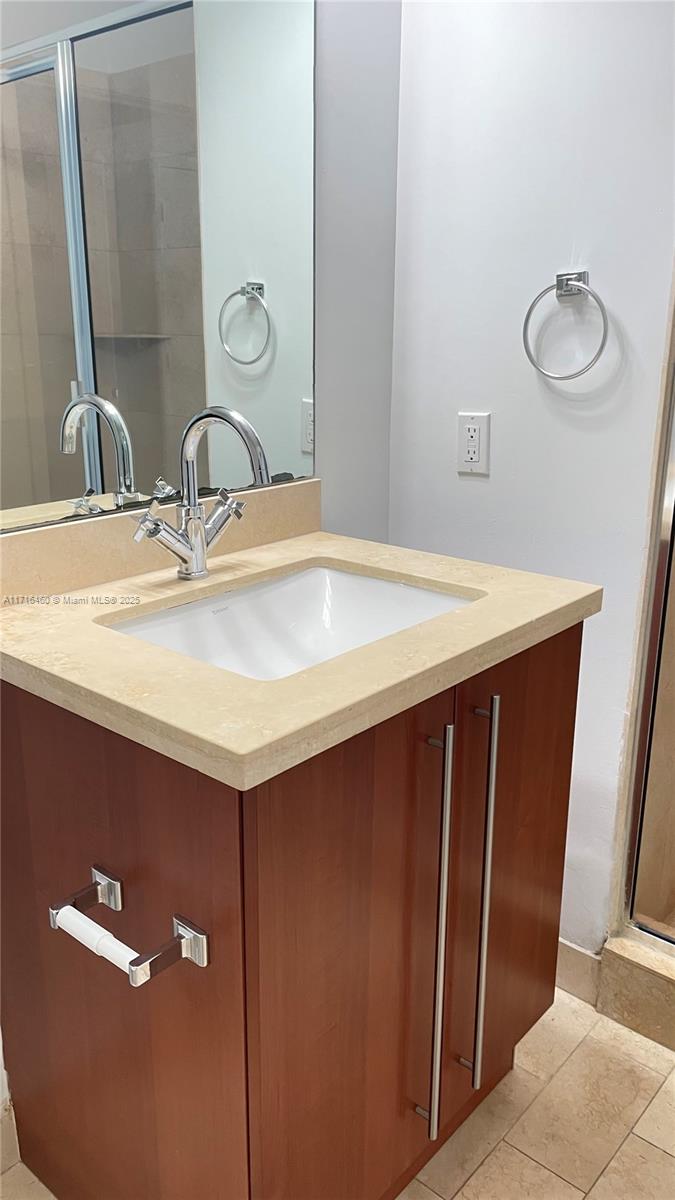1111 SW 1st Ave Unit: 2224-N