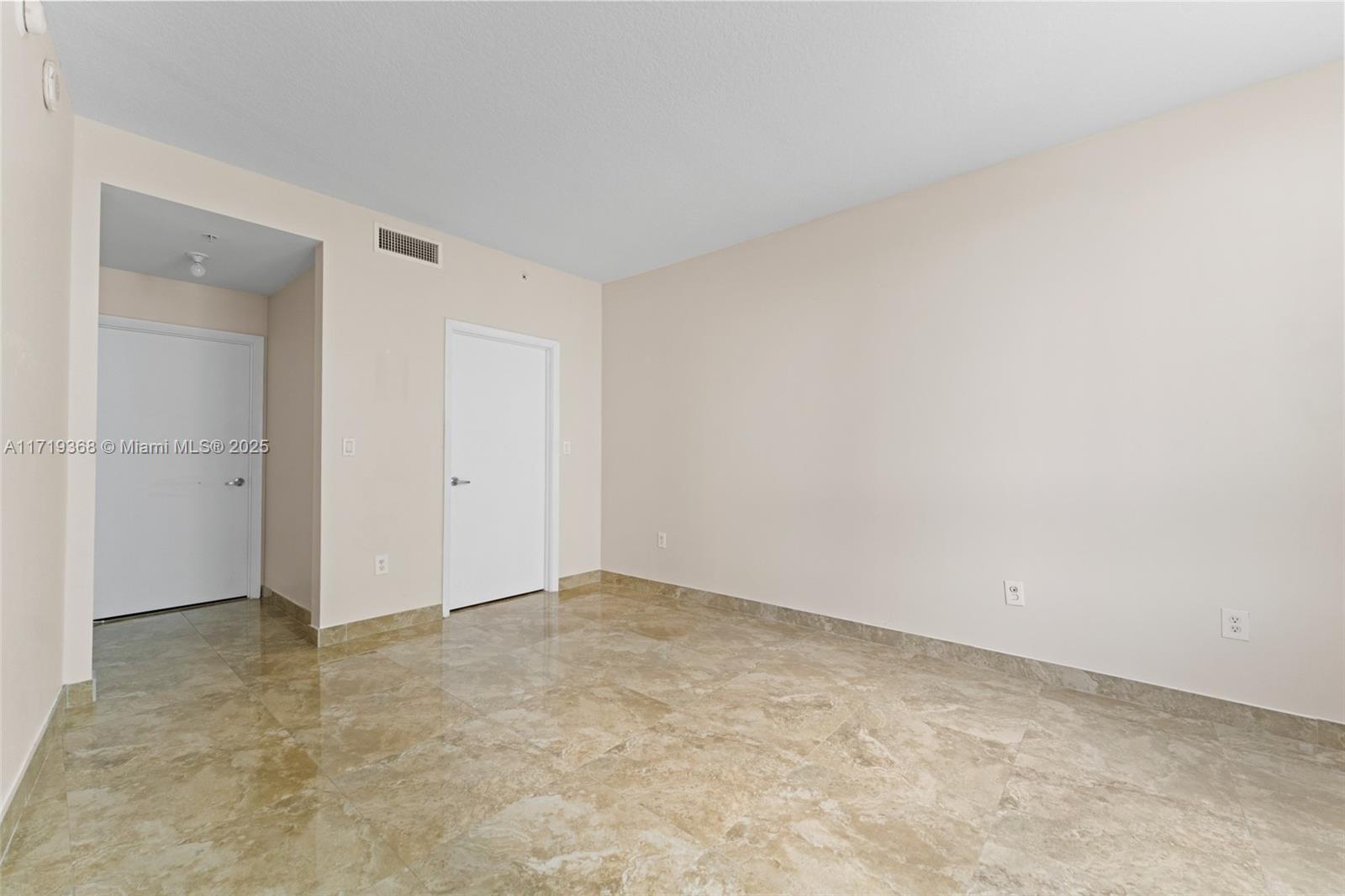 1900 N Bayshore Dr # 1819