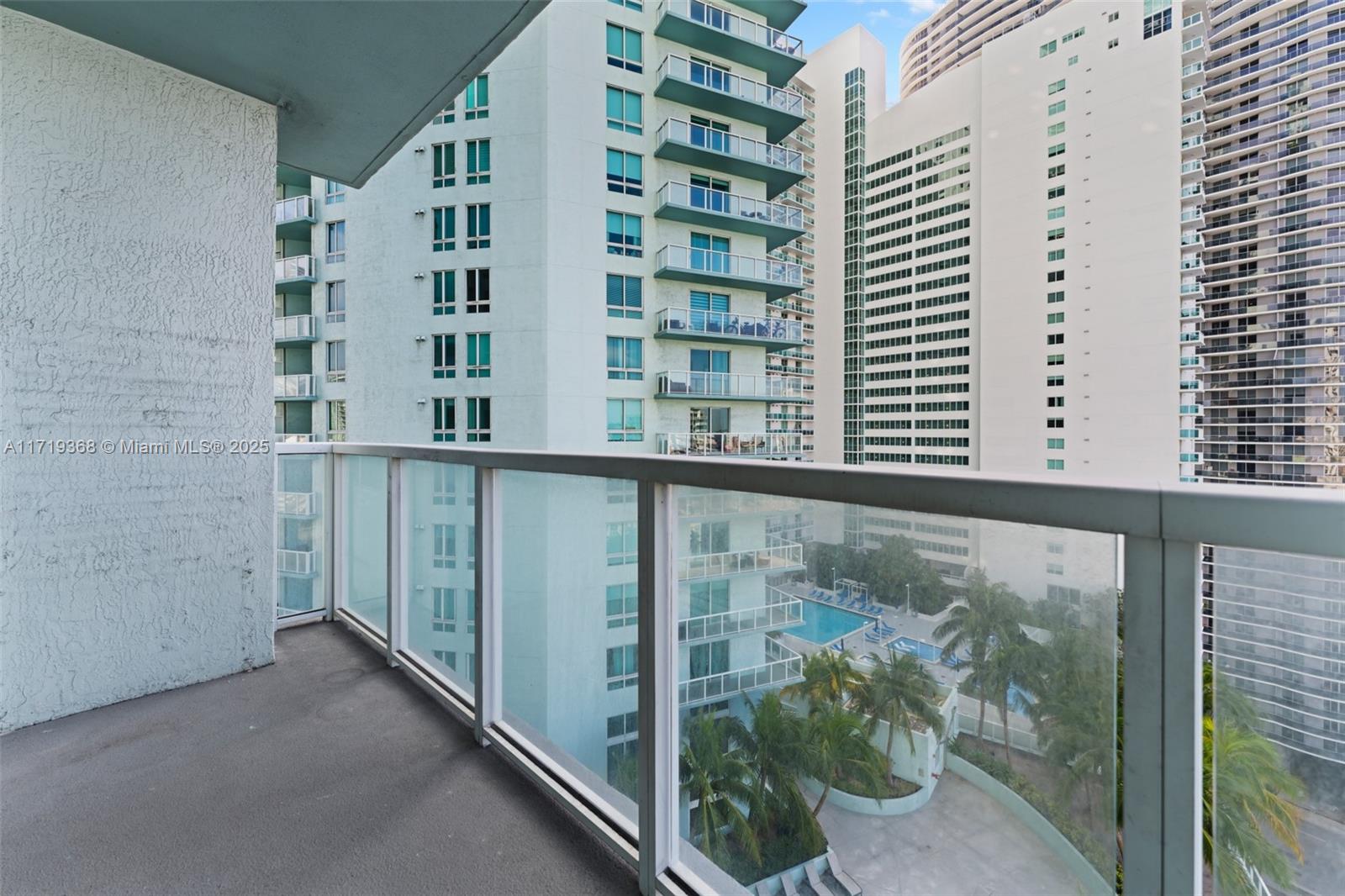 1900 N Bayshore Dr # 1819