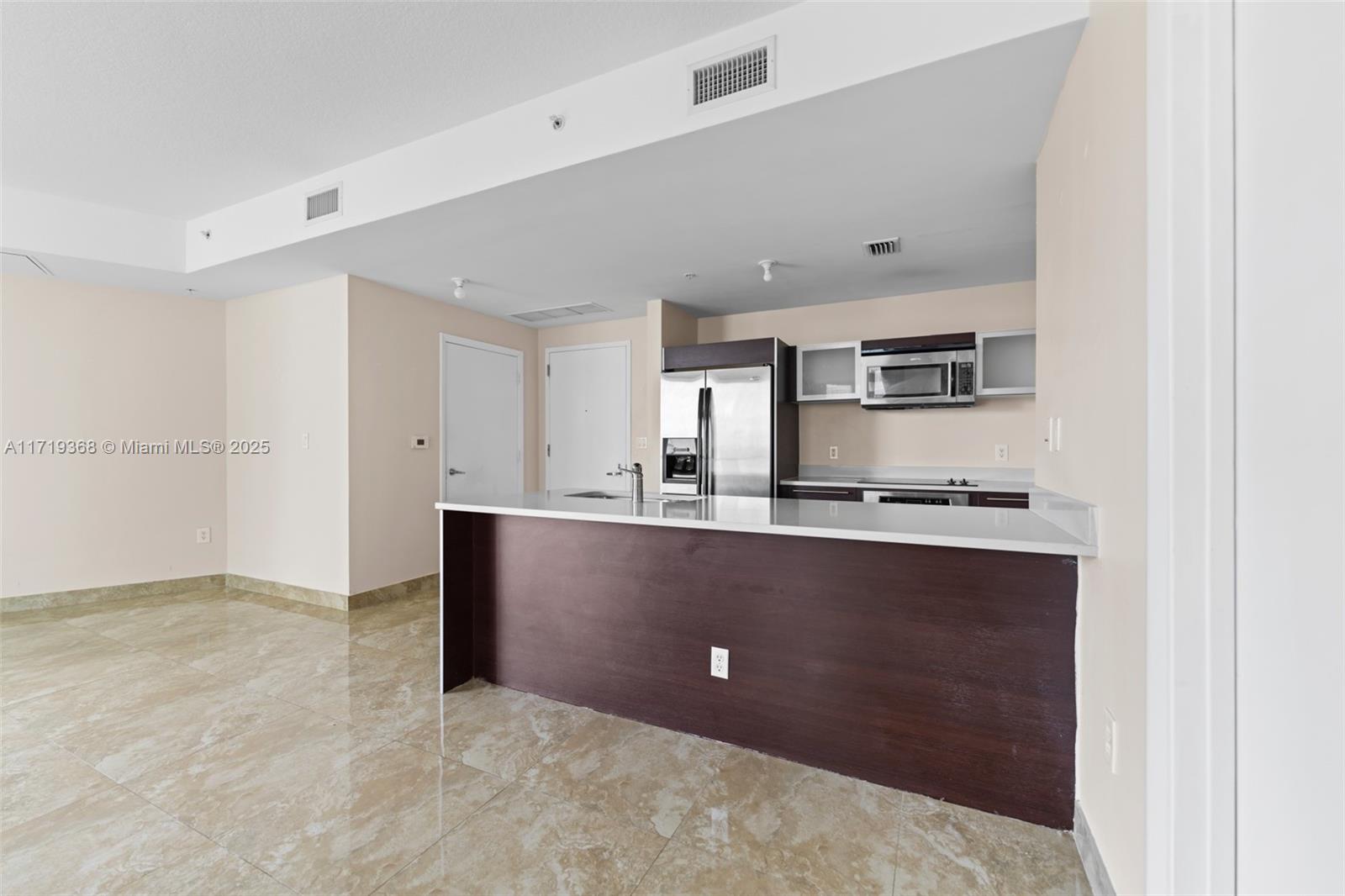 1900 N Bayshore Dr # 1819