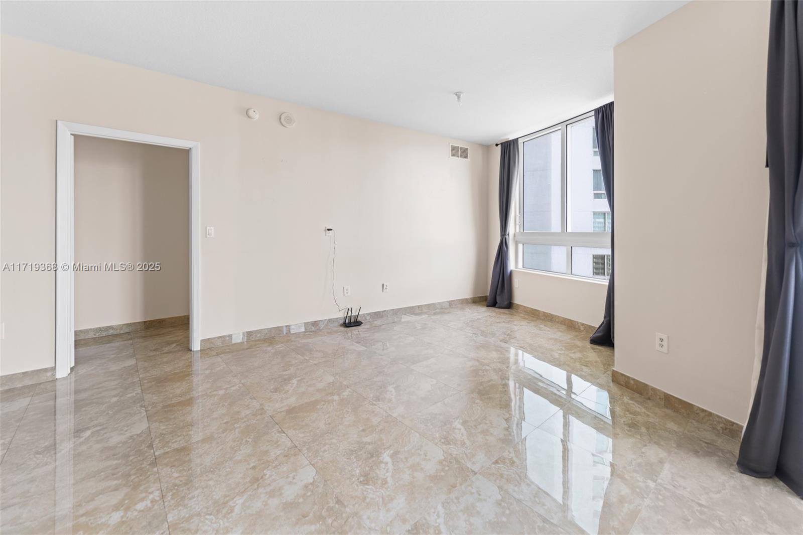 1900 N Bayshore Dr # 1819