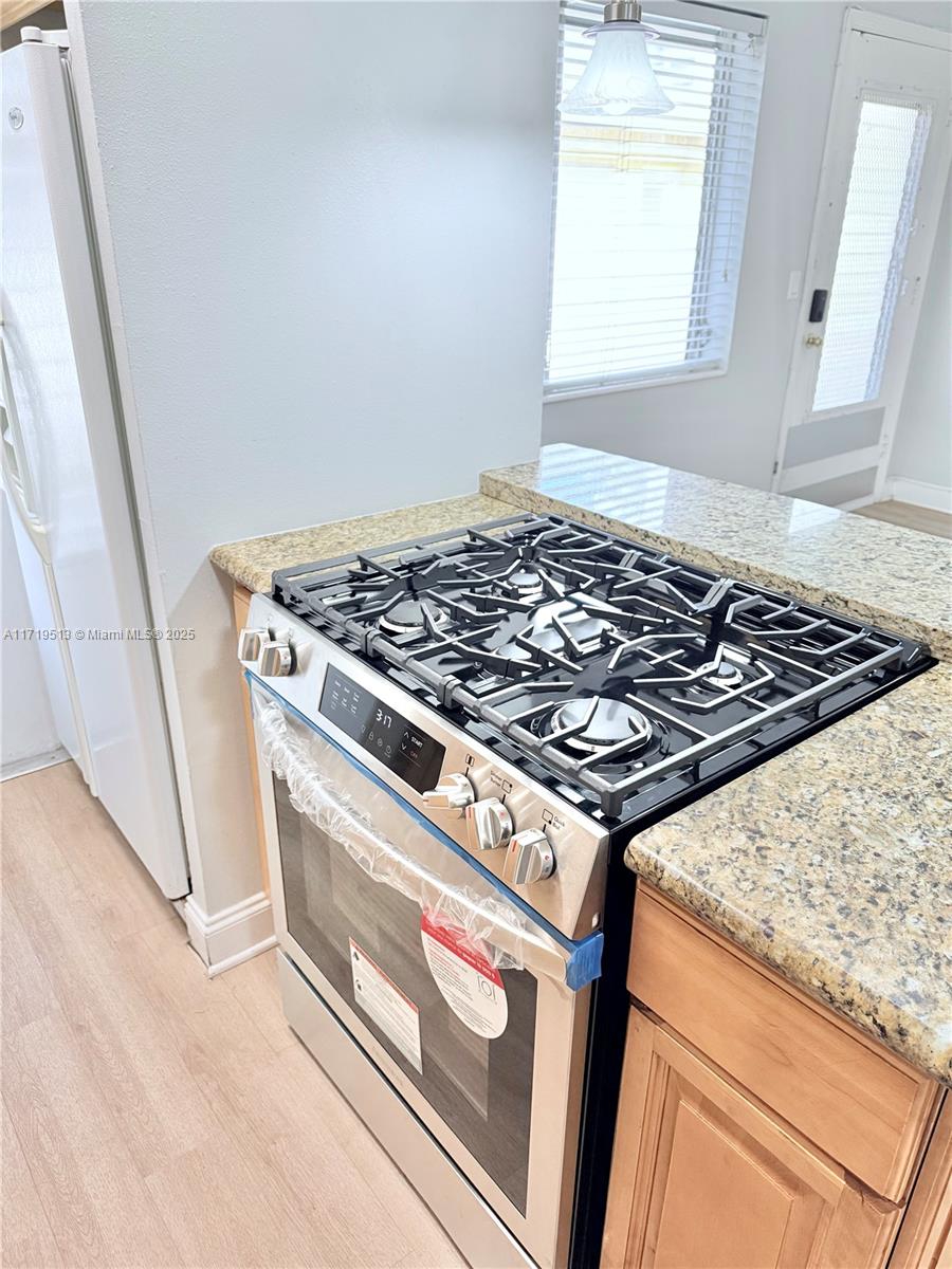 65 Washington Ave # 23