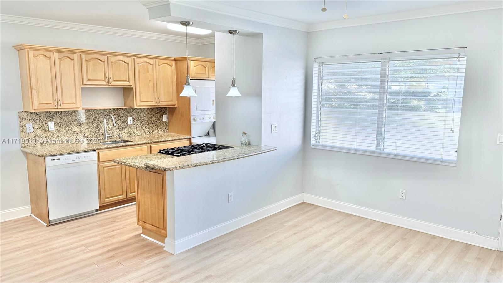 65 Washington Ave # 23