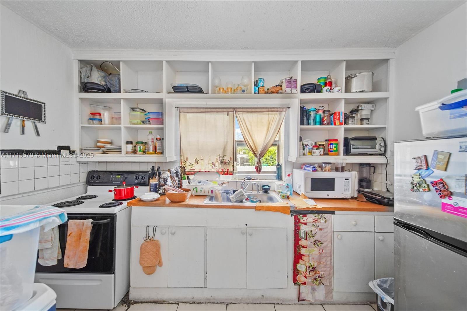 2286 NW 35th St