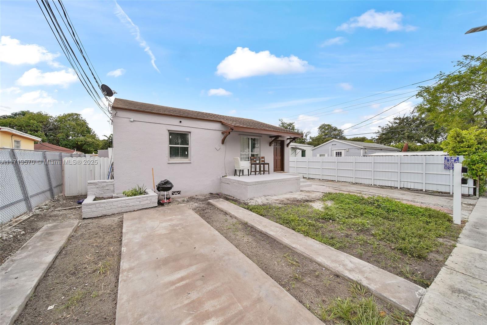 2286 NW 35th St