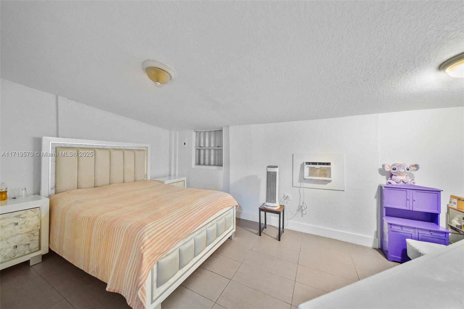 2286 NW 35th St