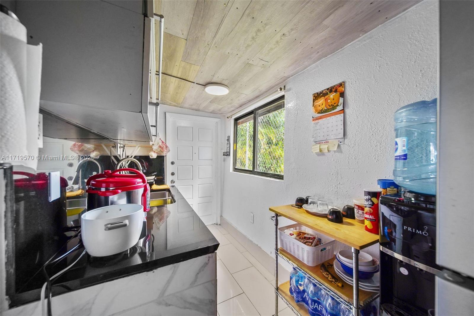 2286 NW 35th St