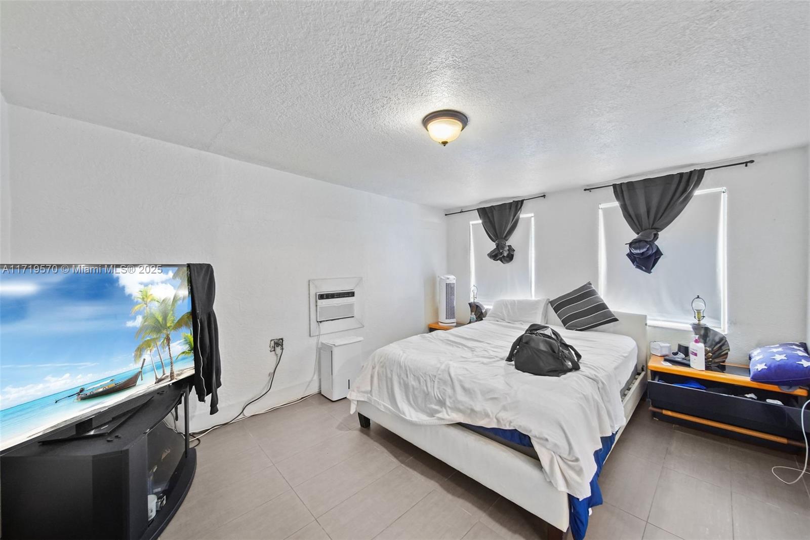 2286 NW 35th St