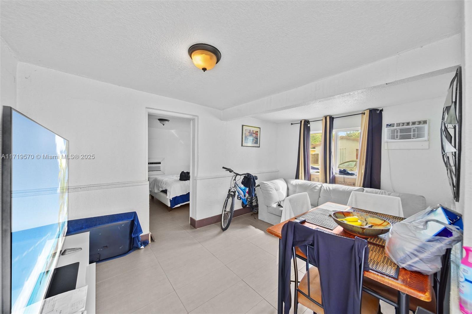 2286 NW 35th St