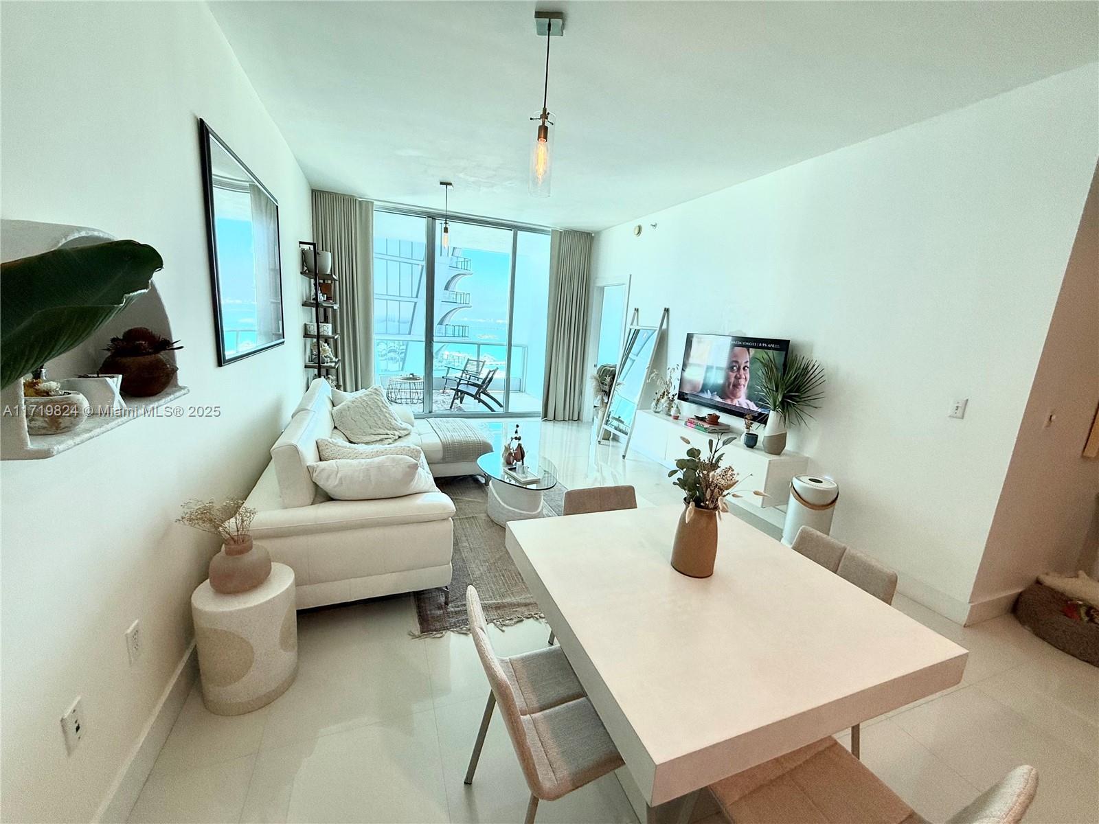900 Biscayne Blvd # 3110