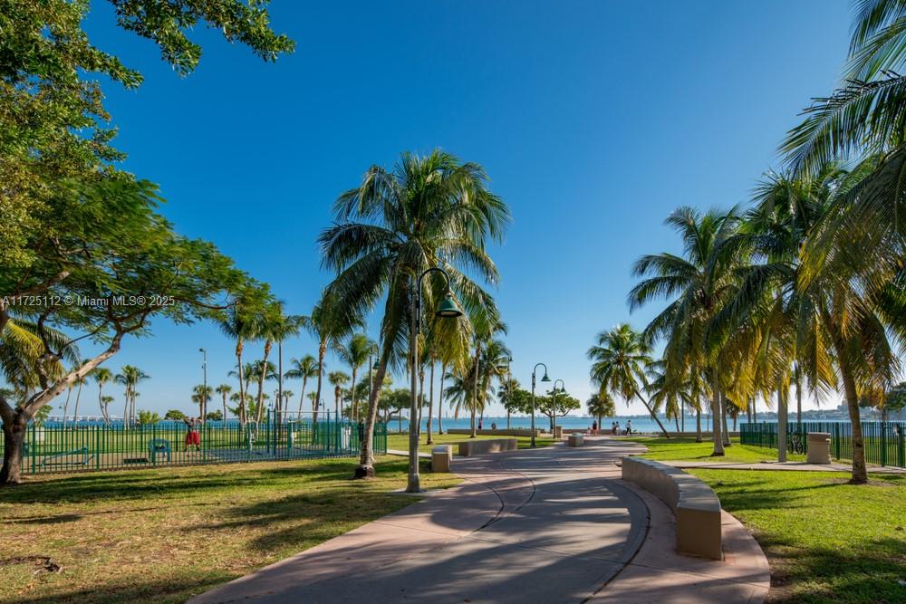 2001 Biscayne Blvd # 2610