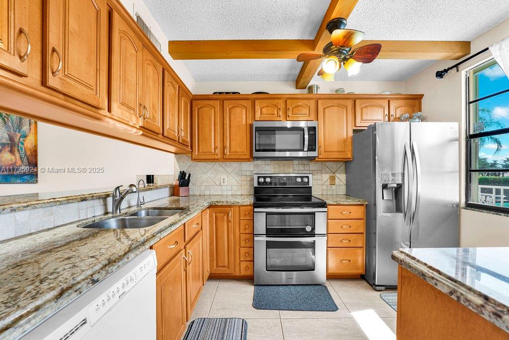 6049 Balboa Cir # 203