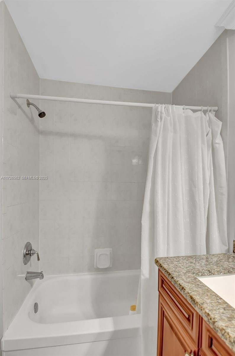 7816 Great Oak Drive