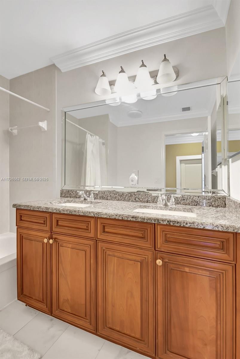 7816 Great Oak Drive
