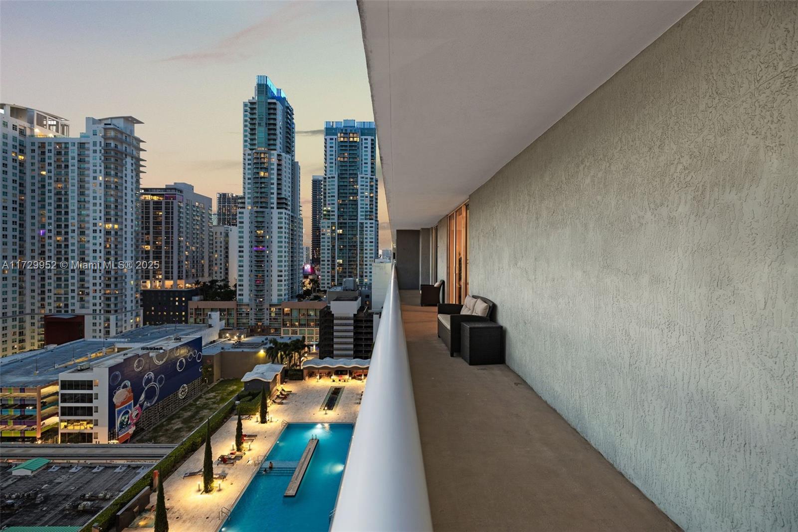50 Biscayne Blvd # 1911