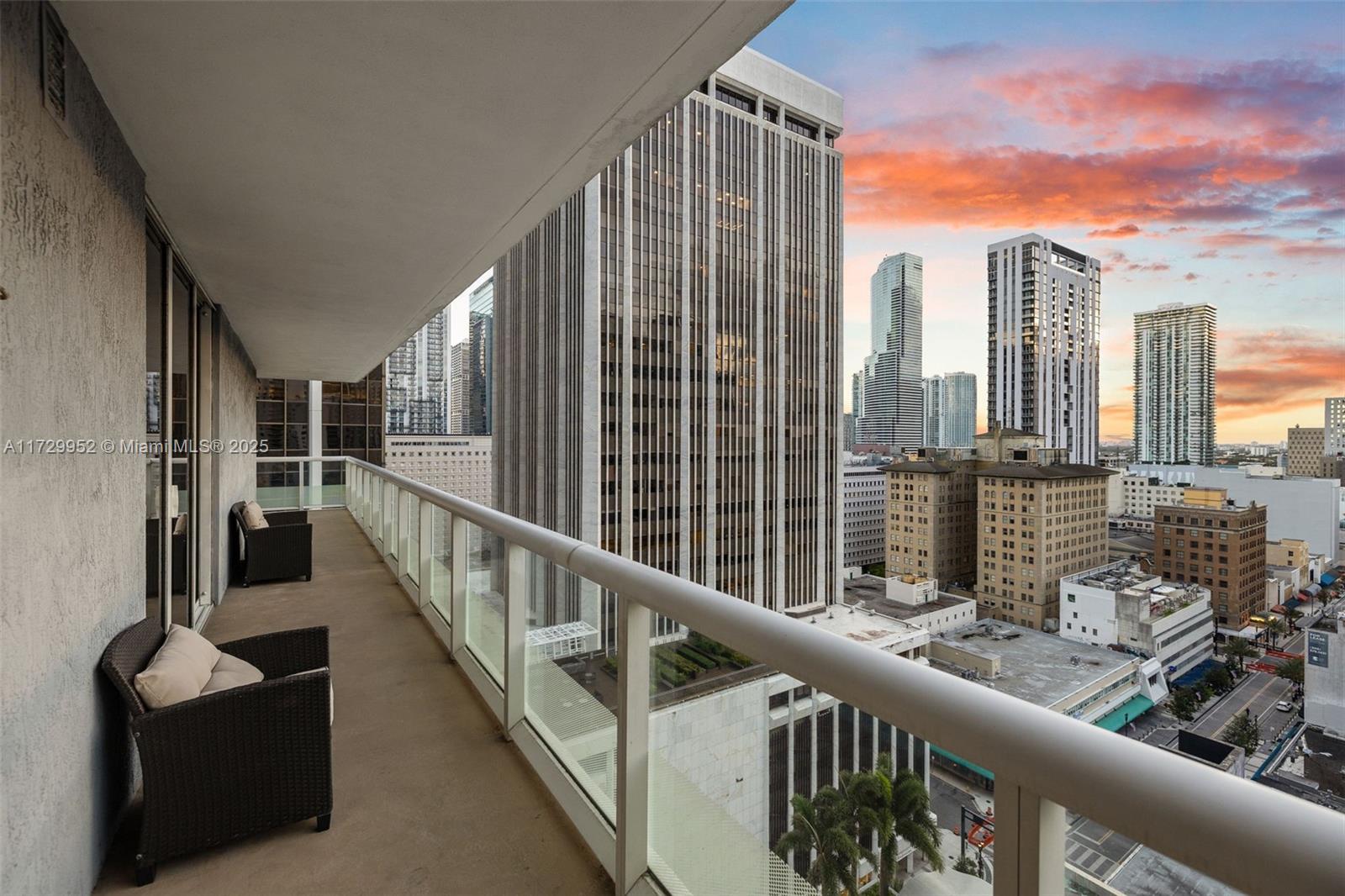 50 Biscayne Blvd # 1911