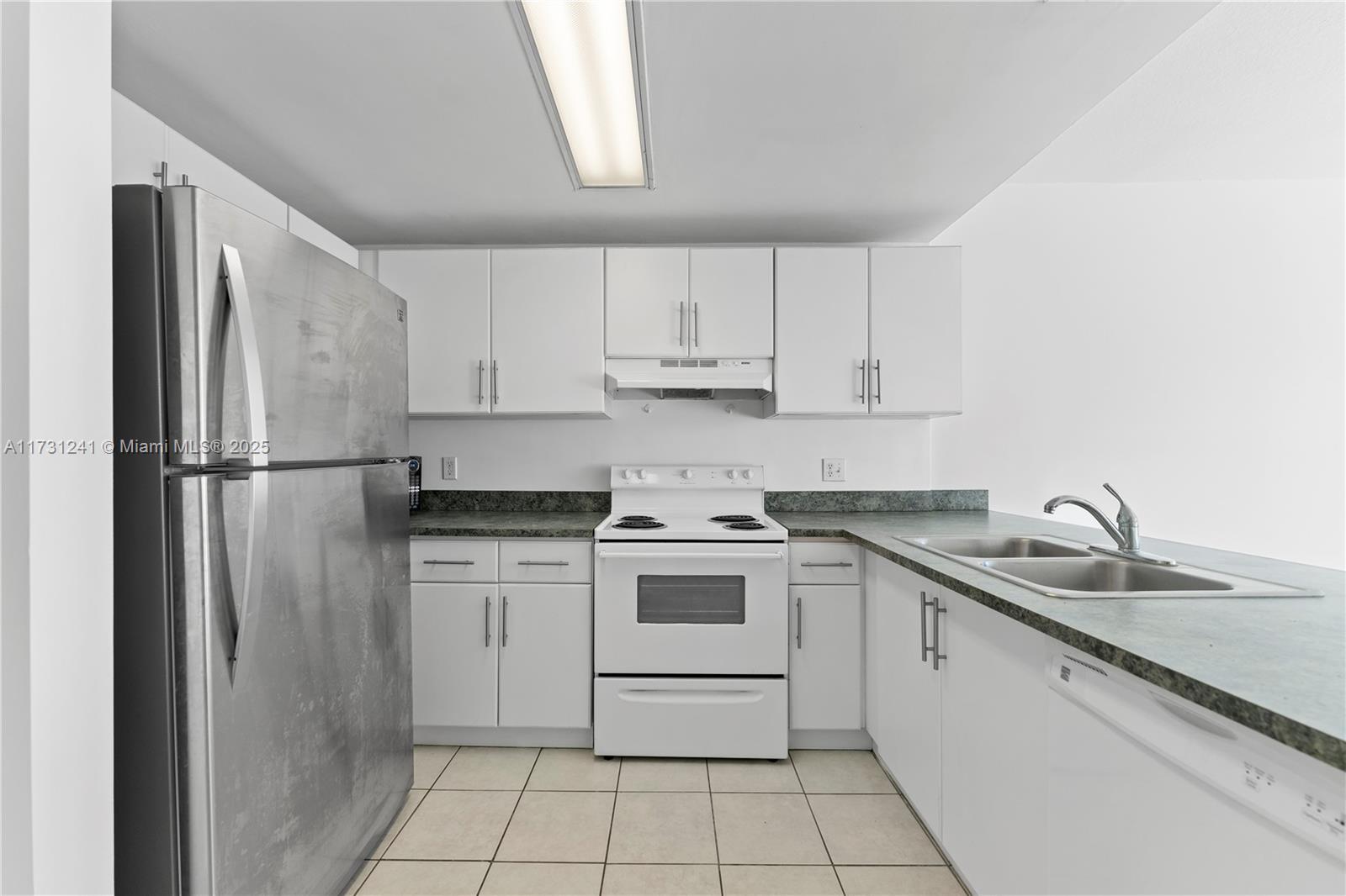 3410 Coral Way # 706