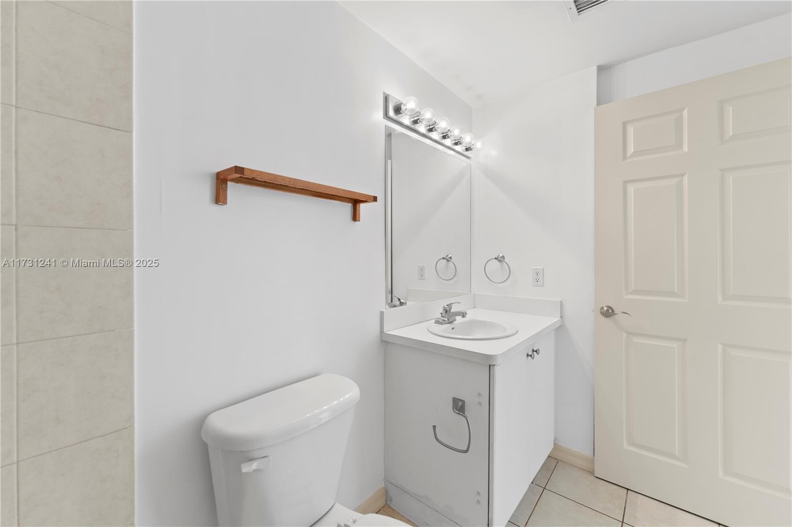 3410 Coral Way # 706