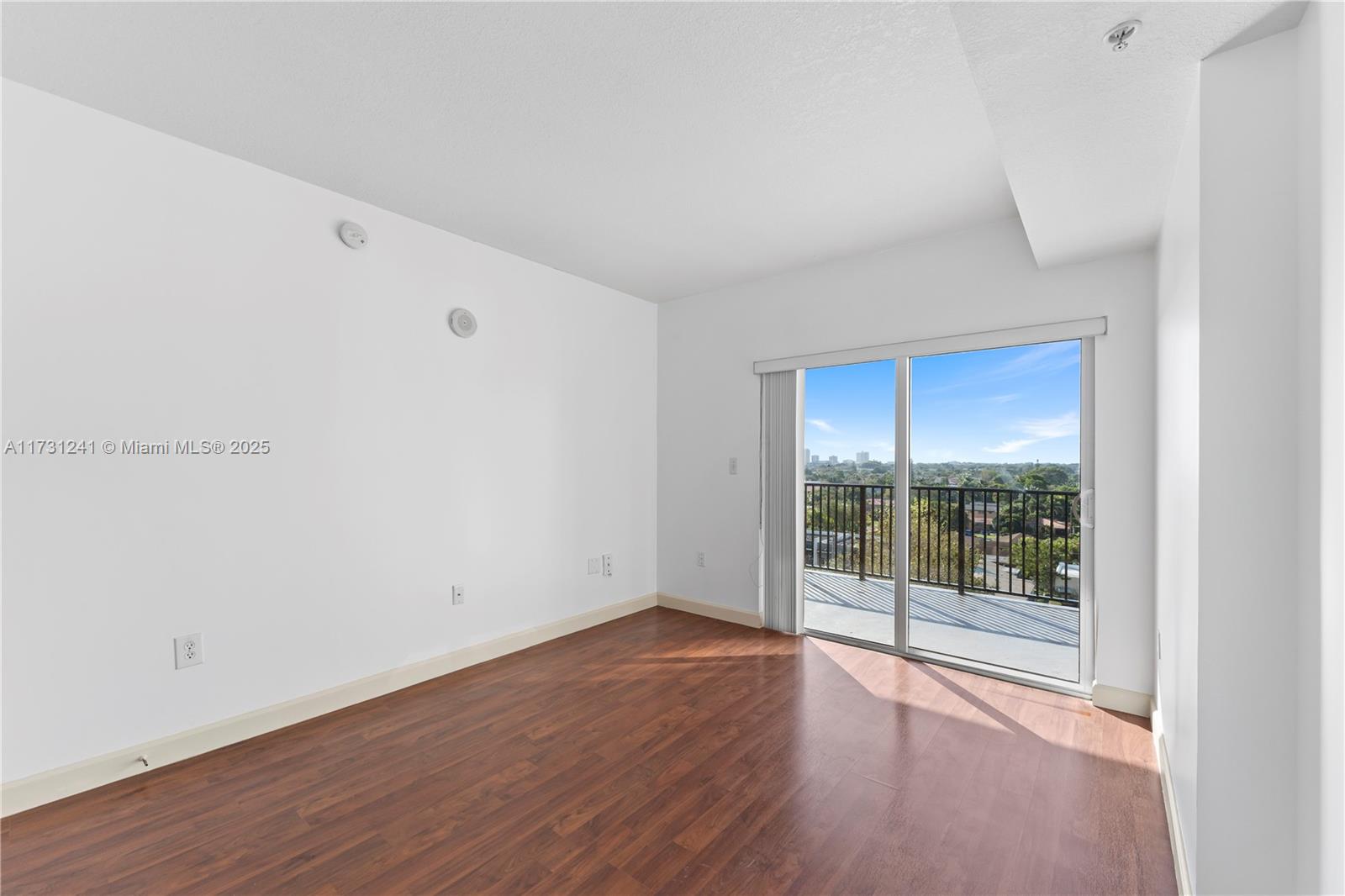3410 Coral Way # 706