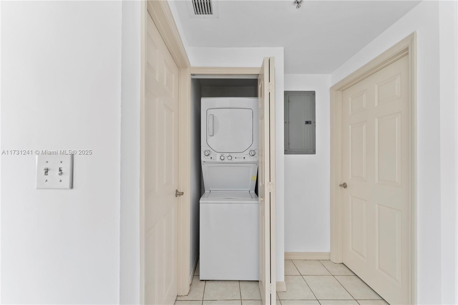 3410 Coral Way # 706