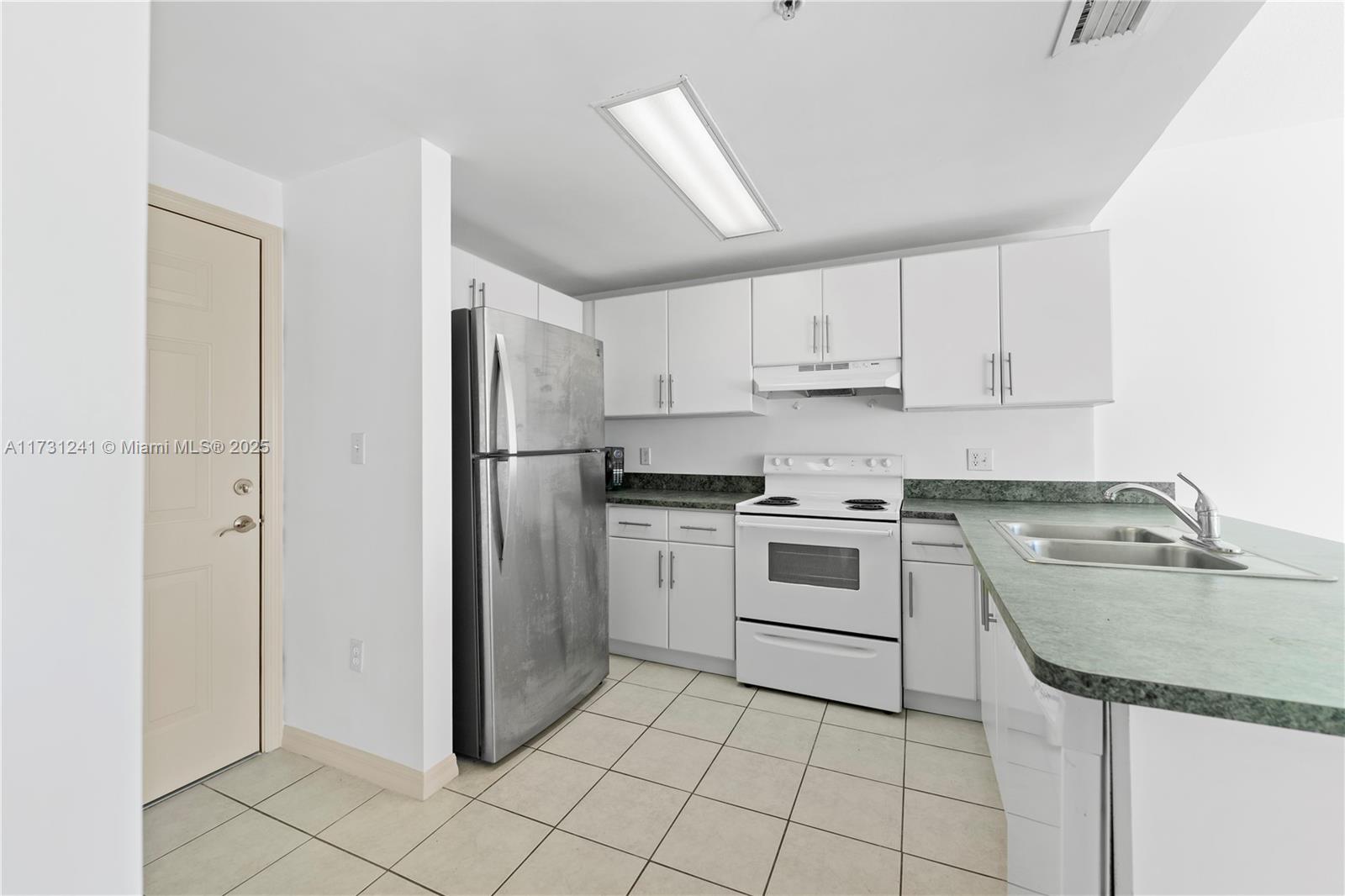 3410 Coral Way # 706