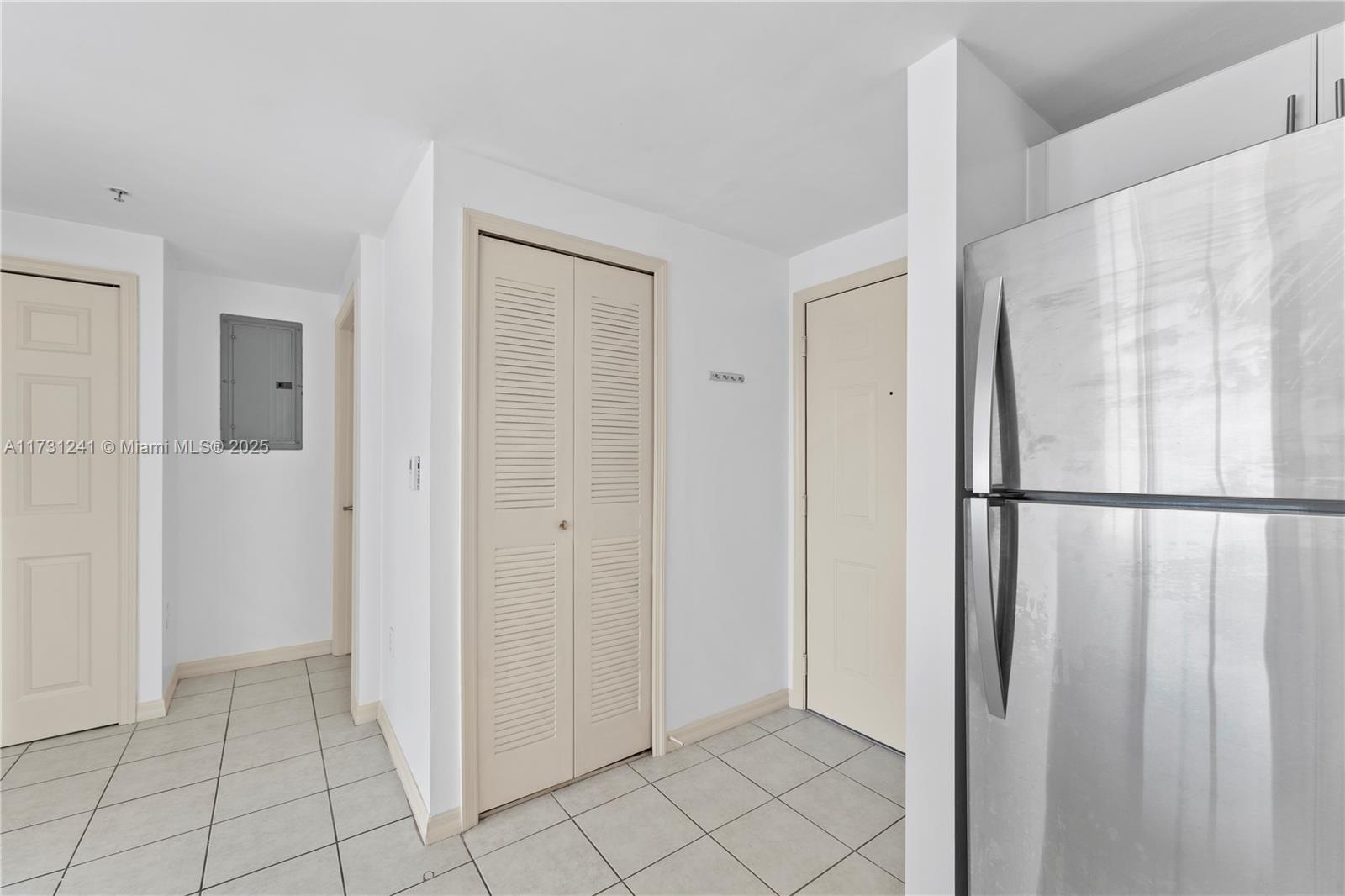 3410 Coral Way # 706
